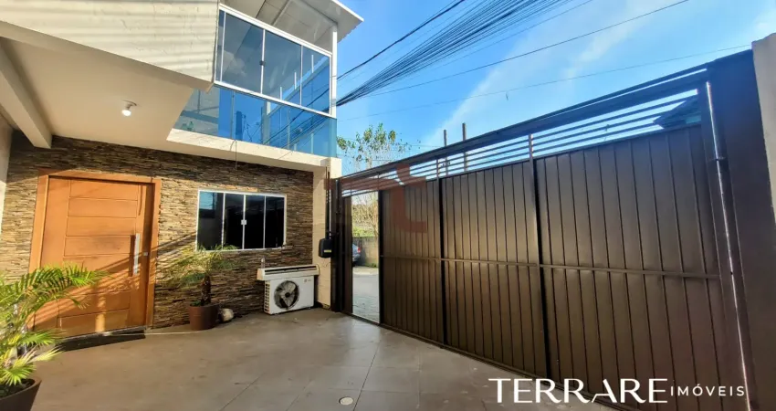 Casa com 4 dormitórios e piscina no campeche, florianópolis/sc — a menos de 2 km da praia
