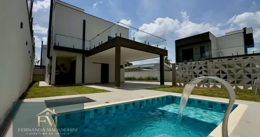 Casa decorada completa de alto padrão em villagio, ótima localização