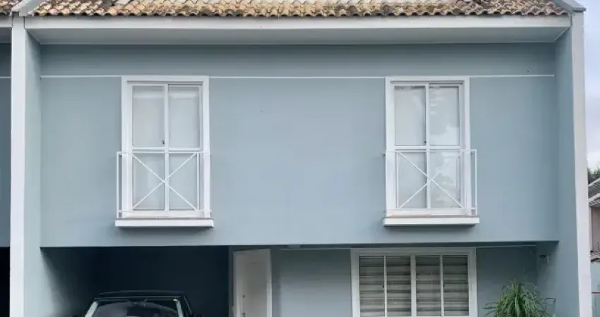 Excelente sobrado triplex - amplo e mobiliado em cond fechado