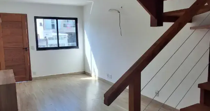 Duplex na praia da ribeira em angra dos reis – 2 quartos, garagem e espaço gourmet! aceita financiamento