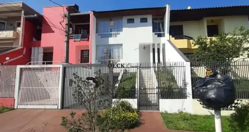 Sobrado no bairro Jardim das Américas com 151m², 3 dormitórios ( sendo 1 suíte ) e 3 vagas - Jardim das Américas - Curitiba - PR