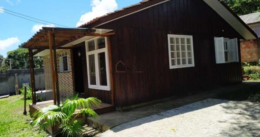 Casa rural em Bocaiúva do Sul com área total de 385m², 2 dormitórios e muito espaço de lazer - Cachoeirinha - Bocaiúva do Sul - PR