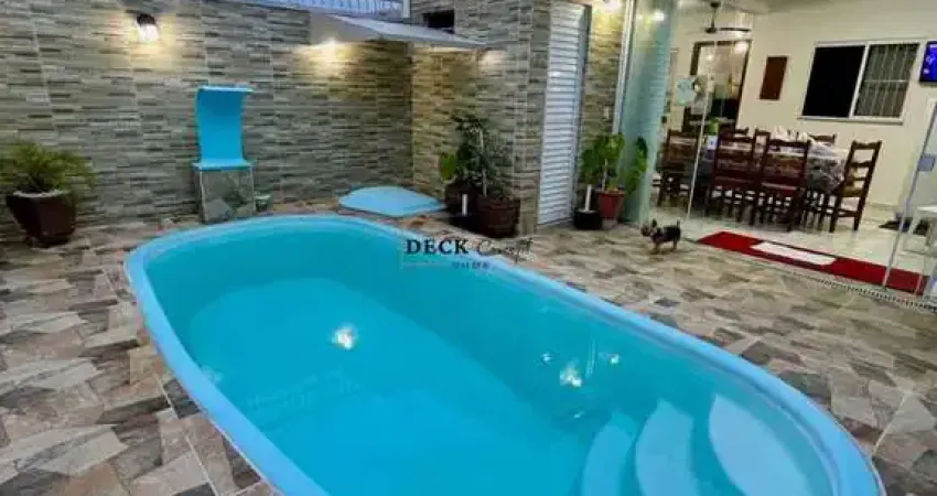 Sobrado em Matinhos à 70m da praia com 130m², 3 dormitórios ( sendo 1 suíte ) e 2 vagas - Balneário Junara - Matinho - PR