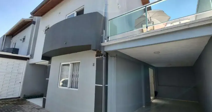 Sobrado em condomínio no bairro Xaxim com 136m², 3 dormitórios ( sendo 1 suíte ) e 2 vagas - Xaxim - Curitiba - PR