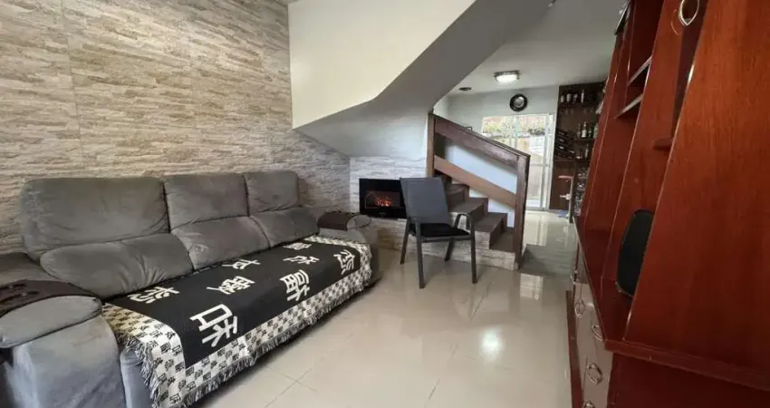 Sobrado em condomínio fechado no bairro fanny com 109m², 3 dormitórios ( sendo 2 suíte ) e 1 vaga - fanny - curitiba - pr