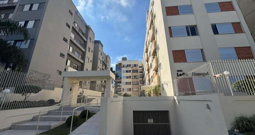 Apartamento mobiliado no bairro Bigorrilho com 71,04m², 2 dormitórios ( com 1 suíte ) e 1 vaga grande coberta