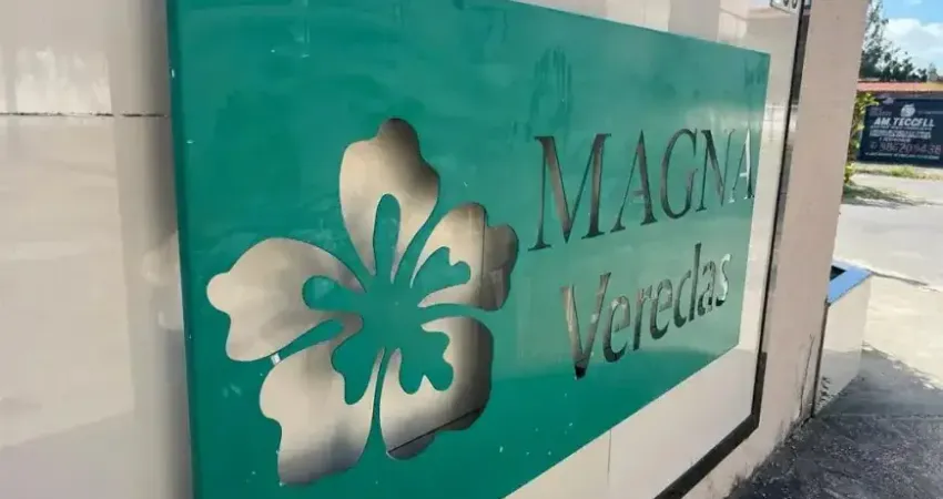 Vendo lindo apto no condomínio magna veredas com área de lazer completa