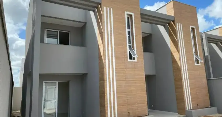 Sobrado moderno com 3 suítes, quintal amplo e acabamento premium no eusébio