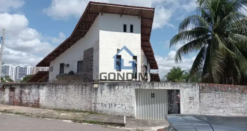Casa com 4 quartos à venda na Rua Glaura Arruda Alcântara, 1, de Lourdes, Fortaleza
