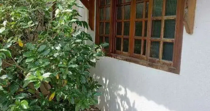 Sobrado à venda em pindamonhangaba, tabaú, com 4 quartos, 180m²