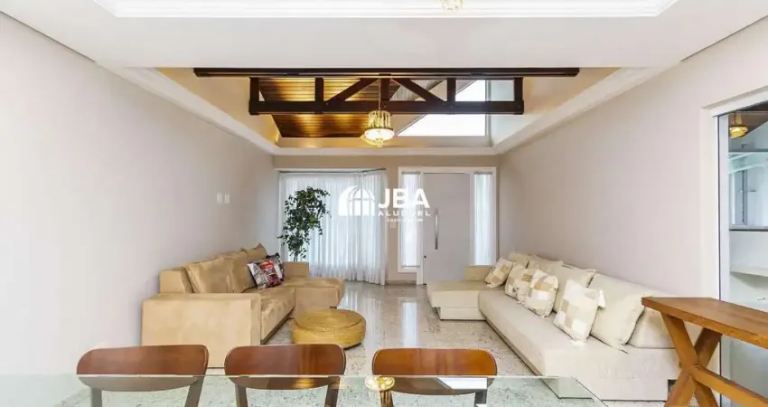 Casa com 3 quartos para alugar na Rua Governador Agamenon Magalhães, 1379, Tarumã, Curitiba