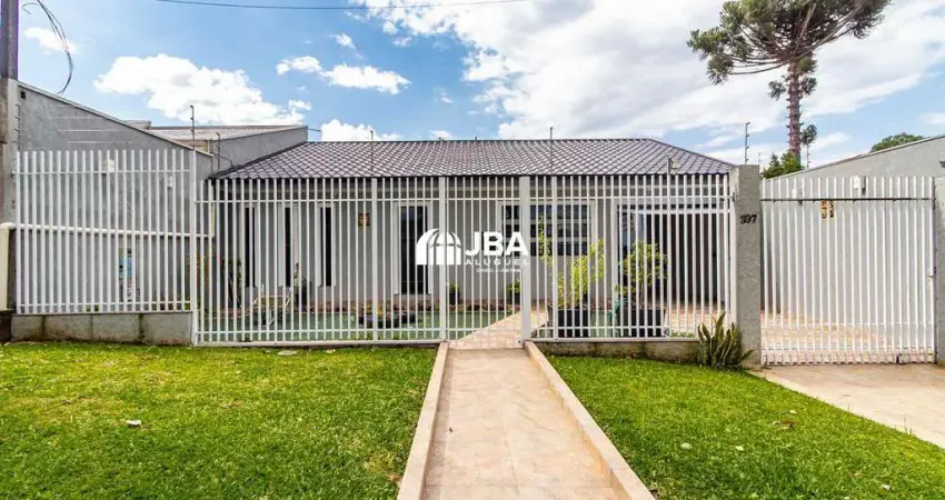 Casa com 3 quartos para alugar na Rua Durval Alves Moço, 397, Boqueirão, Curitiba