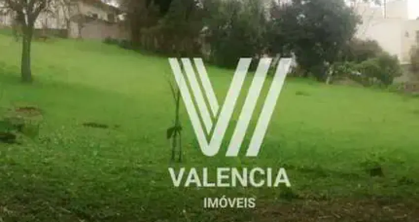 Terreno com casa de alvenaria | 7746 m² Área total | 64 m² Priv | Pilarzinho