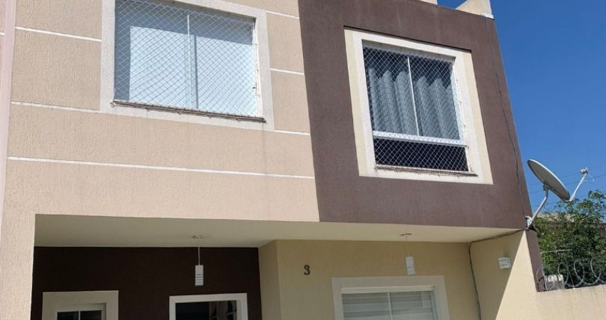 Sobrado com 4 dormitórios à venda, 120 m² por R$ 750.000 - Uberaba - Curitiba/PR