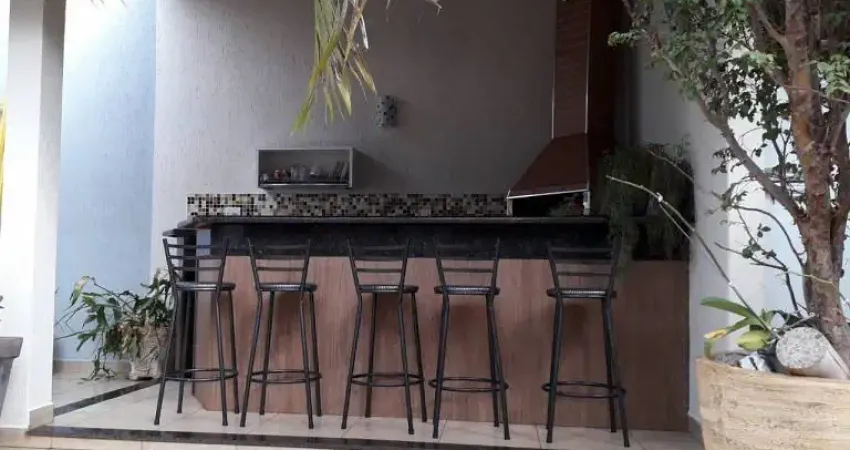 Casa com 3 quartos à venda na Avenida José Moreira Filho, 001, Vila Mogilar, Mogi das Cruzes