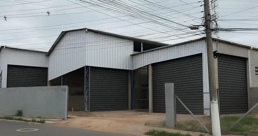 Galpão 900m2..  cada galpão, possui mesanino e banheiro, e todos com entrada individuais