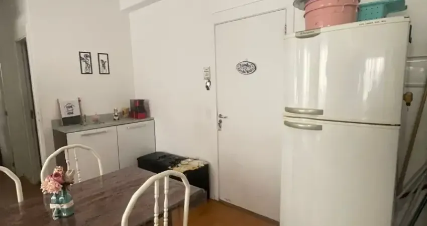 Apartamento com 2 dormitórios e condomínio com ampla área de lazer