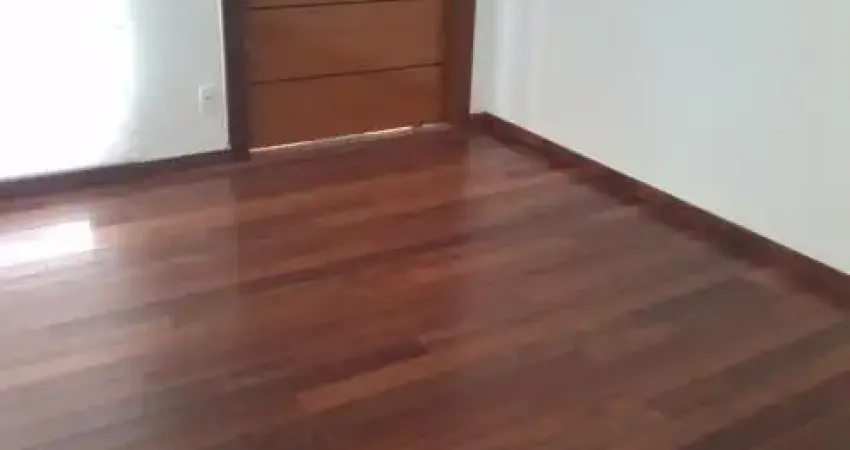 Casa com 3 quartos à venda na Rua Portugal, 000, Taboão, Diadema