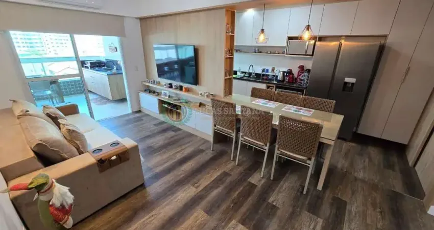Apto 3 dormitórios sendo 1 suíte, 112m² de área útil, sacada gourmet com vista mar, todo mobiliado, 2 vagas de garagem, lazer completo no empreedimento, prédio frente mar