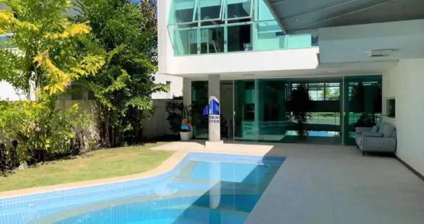 Casa à venda em alphaville litoral norte i, r$ 2.200.000,00, decorada, 4 suítes, projeto moderno!