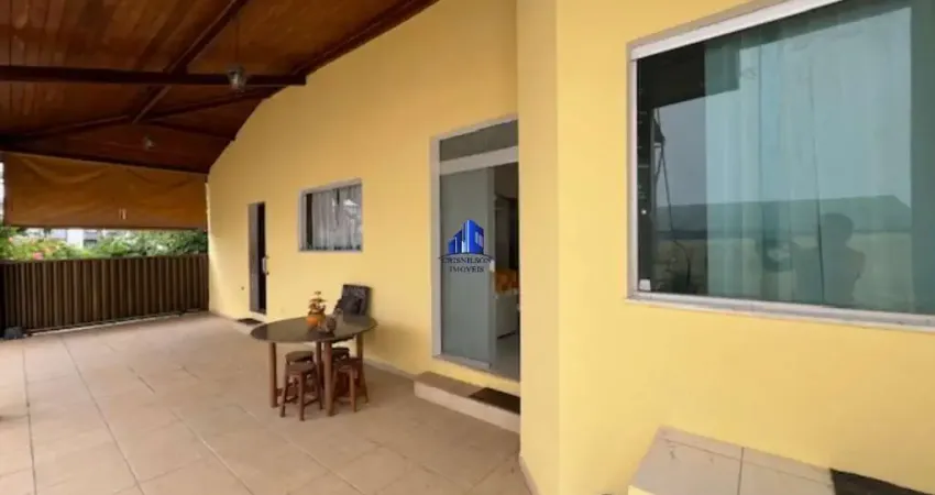 Casa térrea à venda alphaville litoral norte i  r$ 1.300.000,00 armários, 3/4 sendo 2 suítes, área construída 185,00 m², terreno 460,00 m².