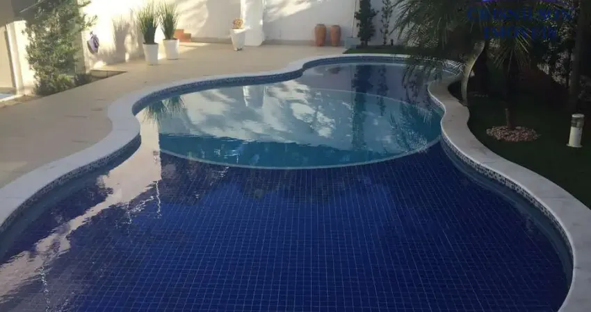 Casa á venda alphaville litoral norte i , r$ 1.900.000,00, decorada, 300 m² de área construída, 5/4, armários, piscina, espaço gourmet,