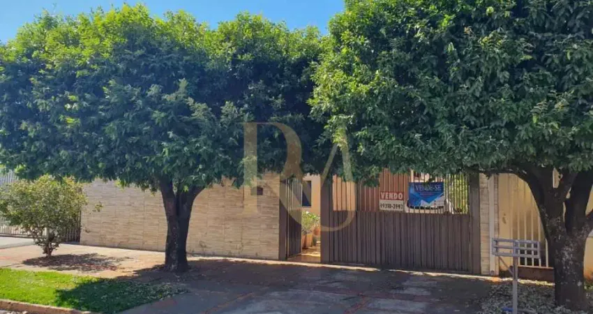 Imóvel amplo com 3 quartos, área gourmet, quintal e placa solar