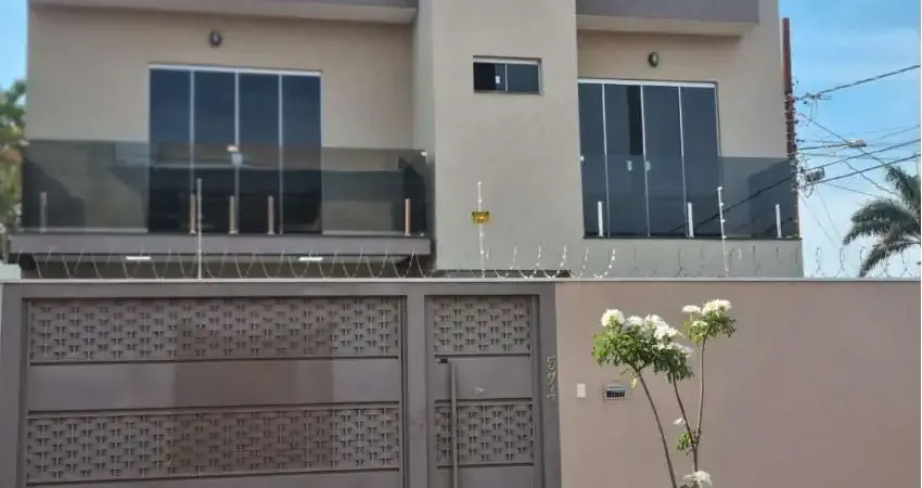 Elegância e conforto em cada detalhe – casa completa em terreno de 241m