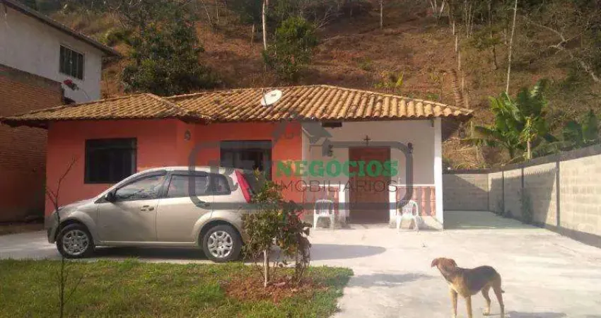 Granja para venda em juiz de fora, valadares, 3 dormitórios, 2 banheiros, 2 vagas