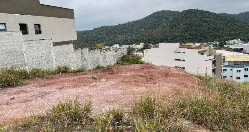 Terreno à venda no Cerâmica, Juiz de Fora 