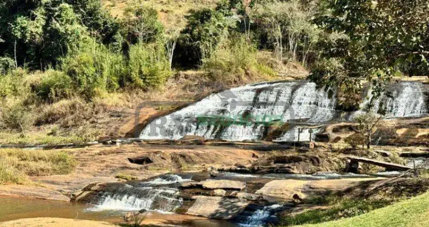 Terreno em condomínio fechado à venda no Centro, Chácara 
