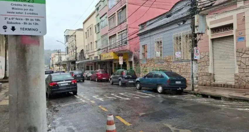 Casa para locação em juiz de fora, centro, 4 dormitórios, 2 banheiros