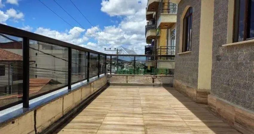 Casa para venda em juiz de fora, jardim laranjeiras, 4 dormitórios, 1 suíte, 4 banheiros, 2 vagas