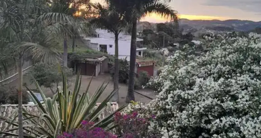 Casa em condomínio para venda em juiz de fora, previdenciários, 5 dormitórios, 1 suíte, 3 banheiros