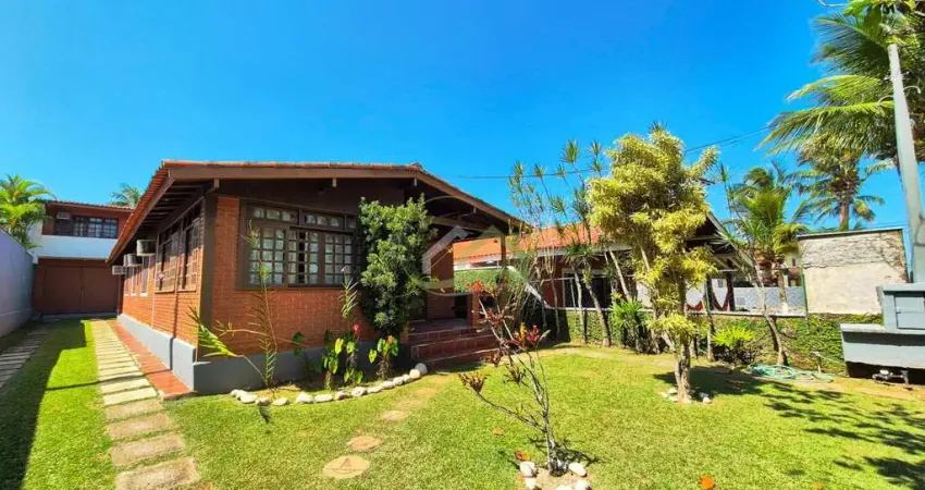 Casa com 7 quartos à venda na Praia da Lagoinha, Ubatuba 