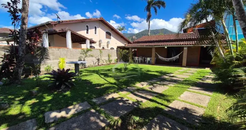 Casa com 3 quartos para alugar na Praia da Lagoinha, Ubatuba