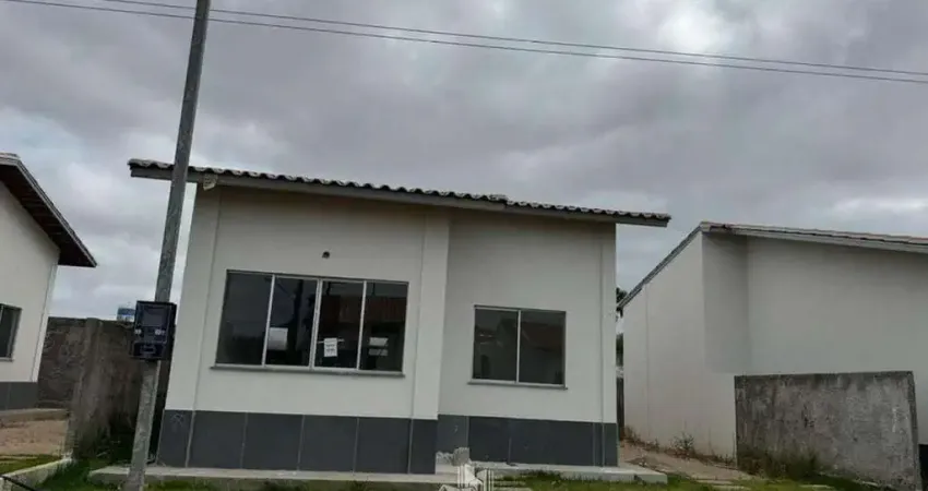Vende-se Chave de Casa no Cond. St Estevan II - Laranjal - 2 quartos - Nascente