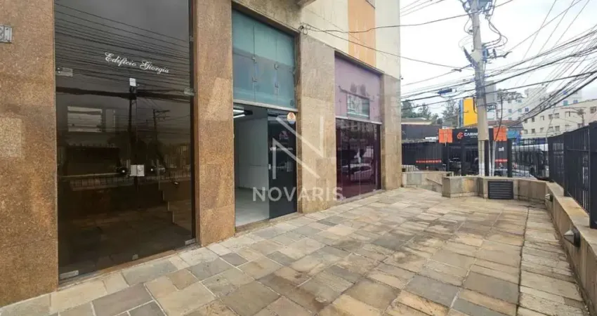 Casa comercial para alugar na Avenida Nossa Senhora do Sabará, 81, Vila Sofia, São Paulo