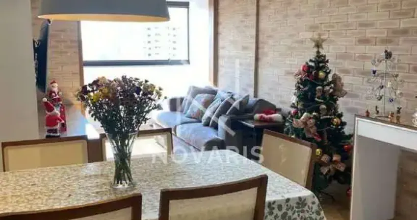 Ótimo apartamento de 2 quartos com armários e localização privilegiada!