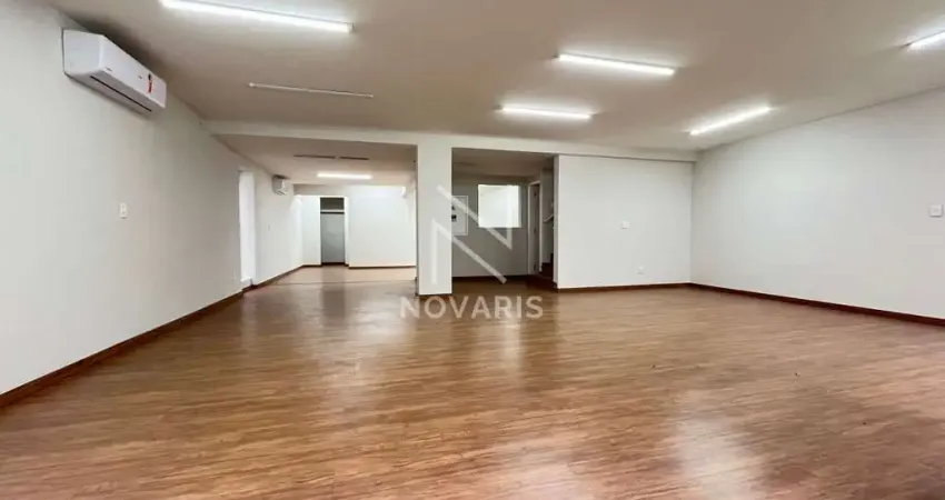 Casa comercial para alugar na Rua São Benedito, 1717, Alto da Boa Vista, São Paulo