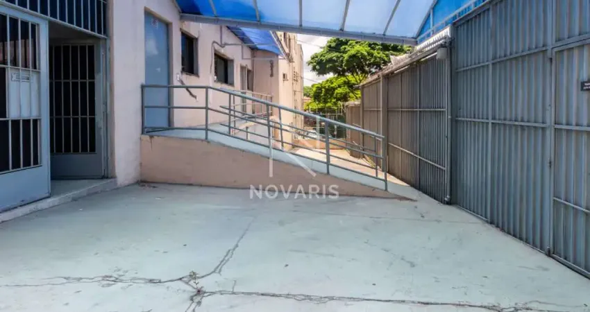 Casa comercial para alugar na Avenida Santa Catarina, 66, Vila Alexandria, São Paulo