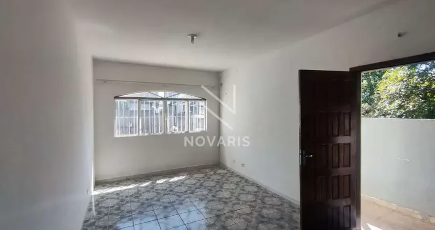 Casa com 3 quartos para alugar na Rua João Batista Jordão, 44, Jardim Monte Azul, São Paulo