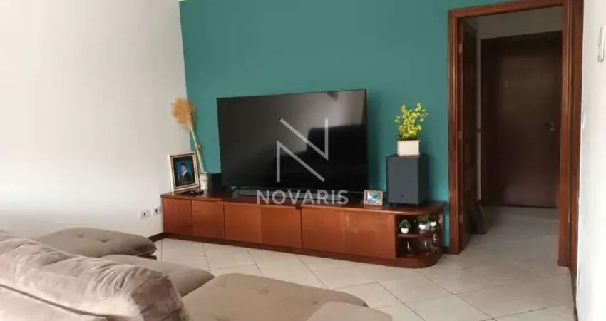 Casa térrea com 90m² área útil com 3 dormitórios sendo 2 suítes 3 vagas no campo grande