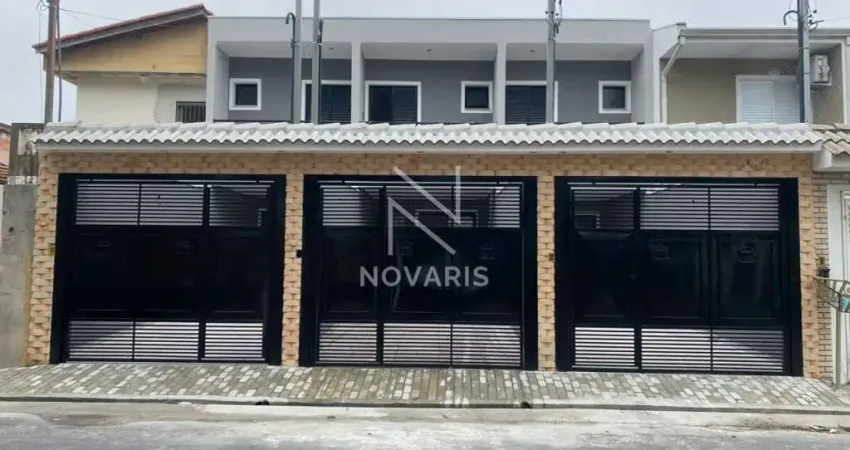 Sobrado novo - 3 dormitórios, sendo 1 suíte, 2 banheiros, 2 vagas - campo grande