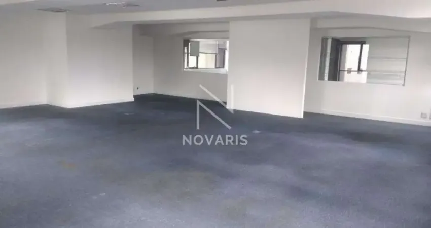 Casa comercial para alugar na Rua Sansão Alves dos Santos, 20, Cidade Monções, São Paulo