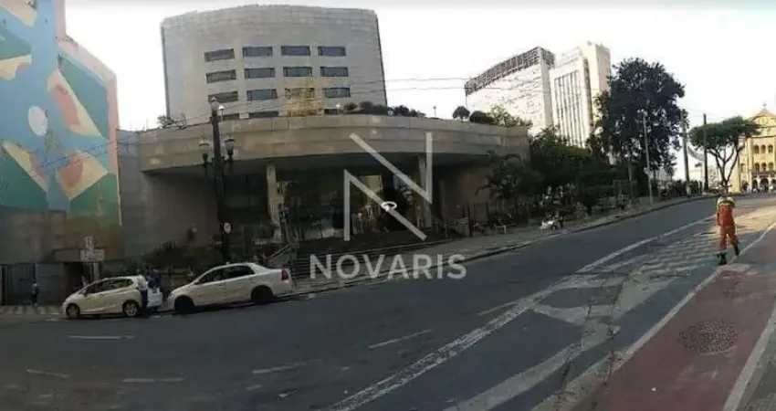 Ponto comercial para alugar na Rua Líbero Badaró, 613, Centro, São Paulo