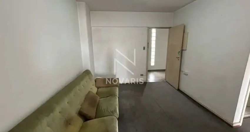 Apartamento Kit Net com sala, cozinha, 1 banheiro - Santo Amaro