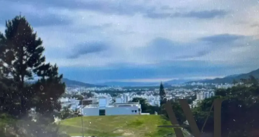 Terreno à venda no Córrego Grande, Florianópolis