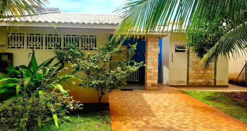 Casa de poeta – 3/4 (1 suíte), varandão, 500m do mar , lazer completo 