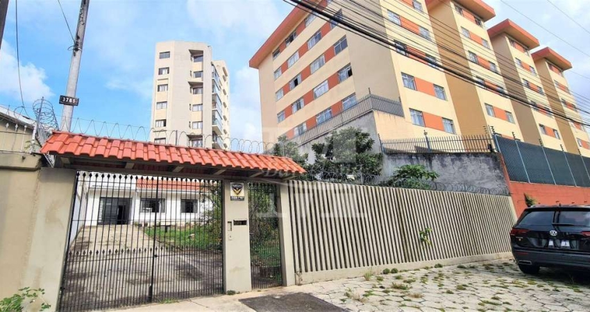 Terreno à venda na Avenida Presidente Wenceslau Braz, 3765, Portão, Curitiba